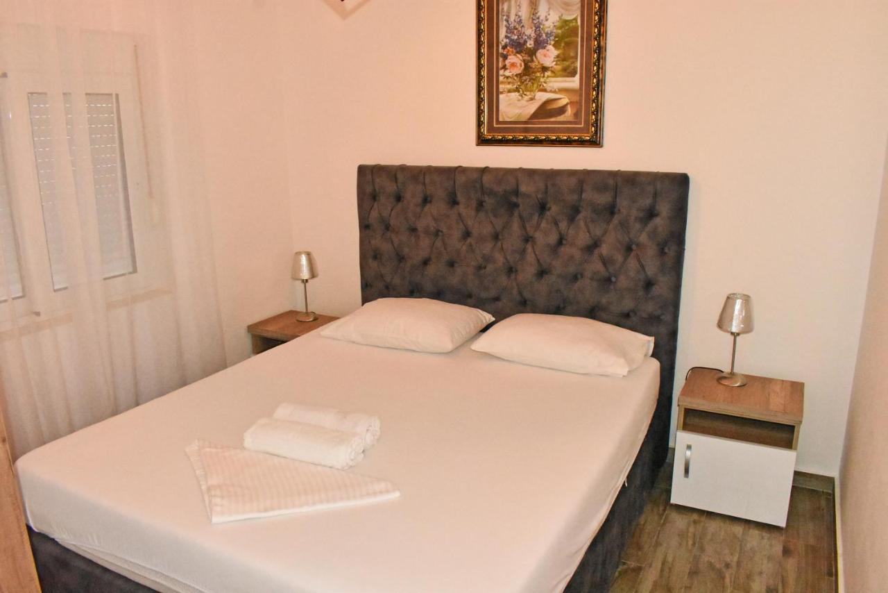 Apartments Hidri Улцин Екстериор снимка