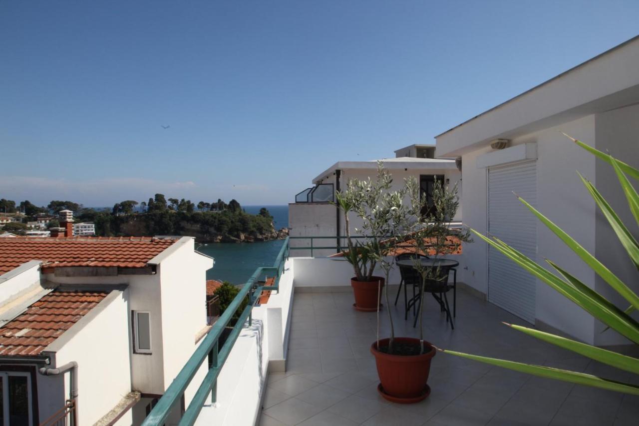 Apartments Hidri Улцин Екстериор снимка