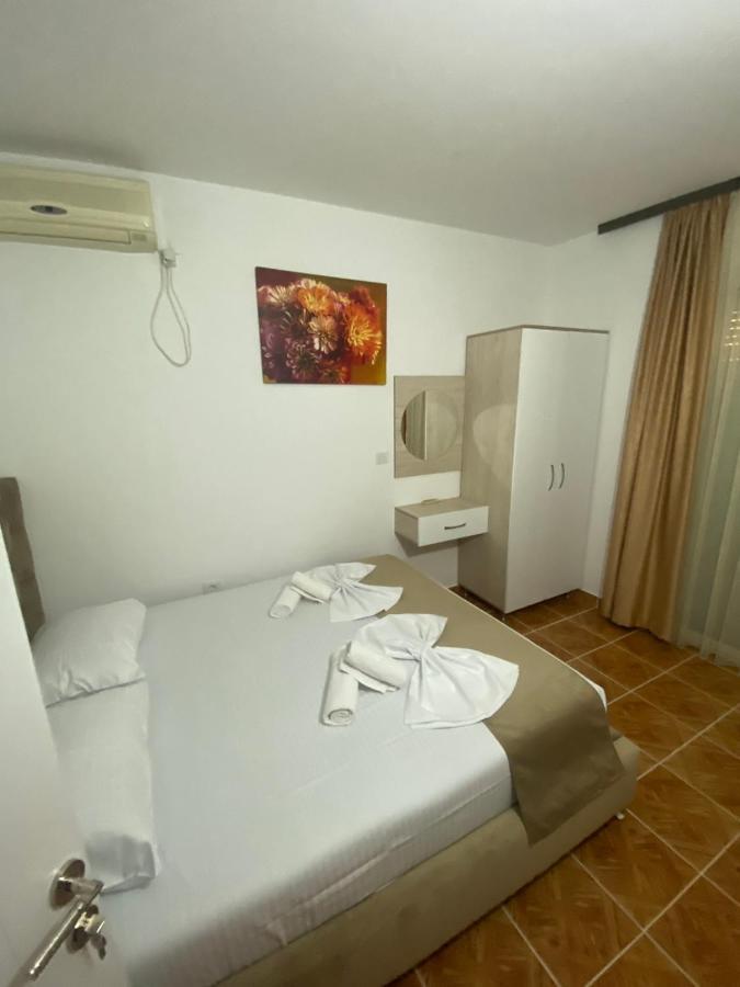 Apartments Hidri Улцин Екстериор снимка